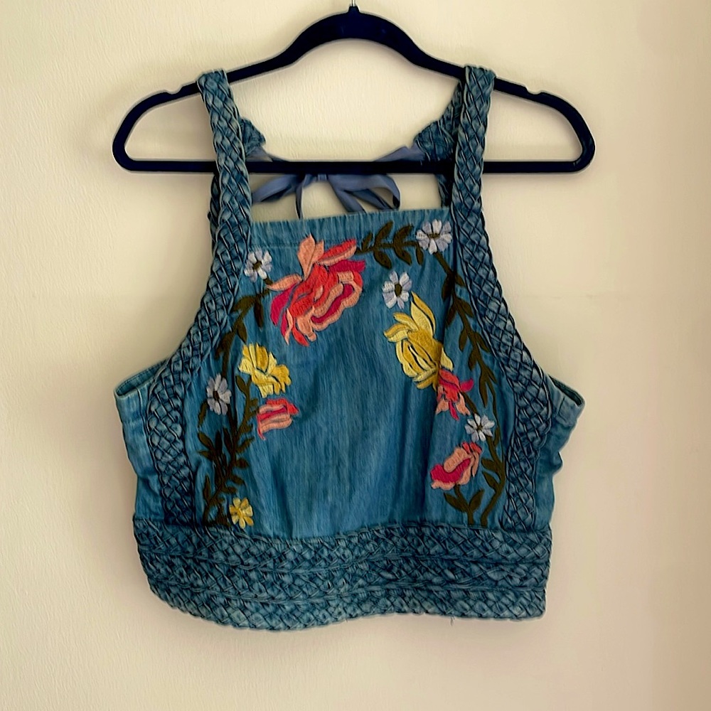 PILCRO Nika Embroidered denim crop top